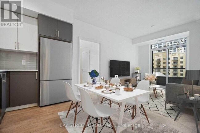 591-591 Sheppard Ave E in Toronto, ON - Building Photo - Building Photo