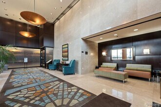 300 Riverfront Dr, Unit 10I in Detroit, MI - Building Photo - Building Photo