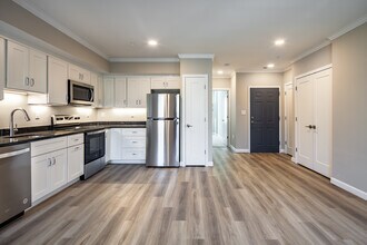 1012 Duke St in Alexandria, VA - Building Photo - Building Photo