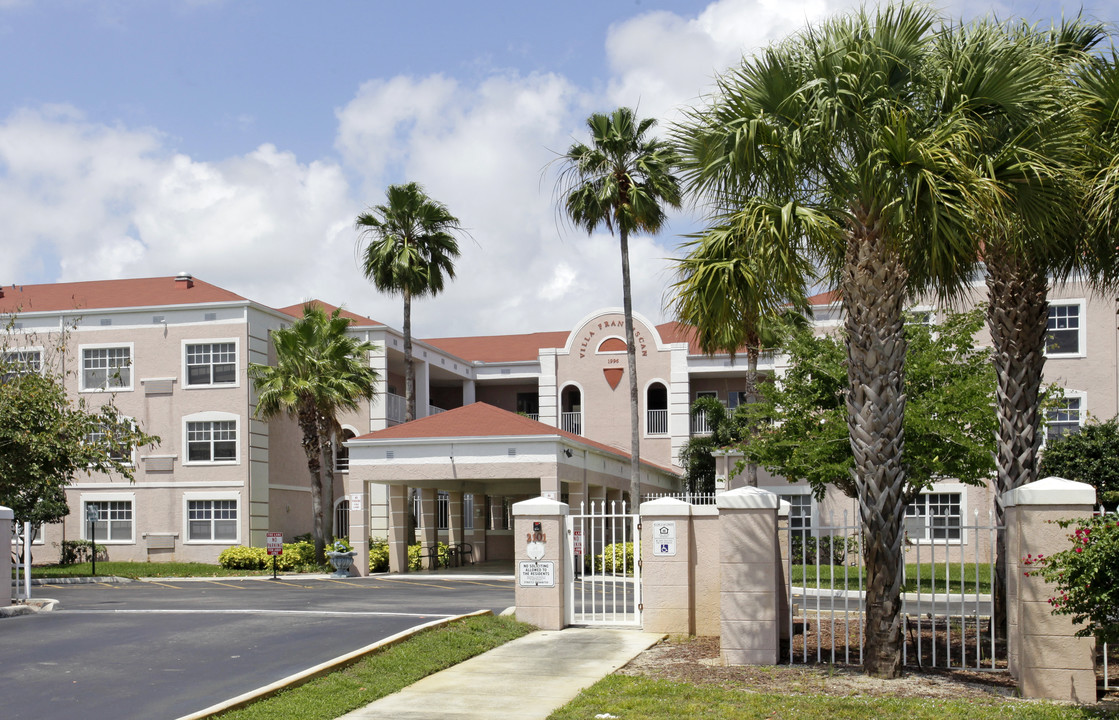 Villa Franciscan in Riviera Beach, FL - Building Photo