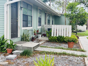 Sunrise Apartments in Titusville, FL - Foto de edificio - Building Photo