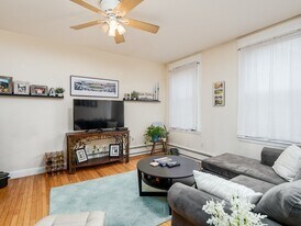 546 E 8th St in Boston, MA - Building Photo