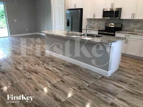 3302 14th St SW in Lehigh Acres, FL - Building Photo - Building Photo