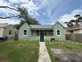 535 14th Ave S in St. Petersburg, FL - Building Photo