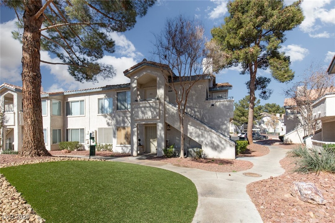 3070 Tarpon in Las Vegas, NV - Building Photo