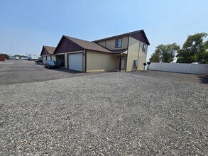 1702 W Lee St in Moses Lake, WA - Building Photo - Building Photo