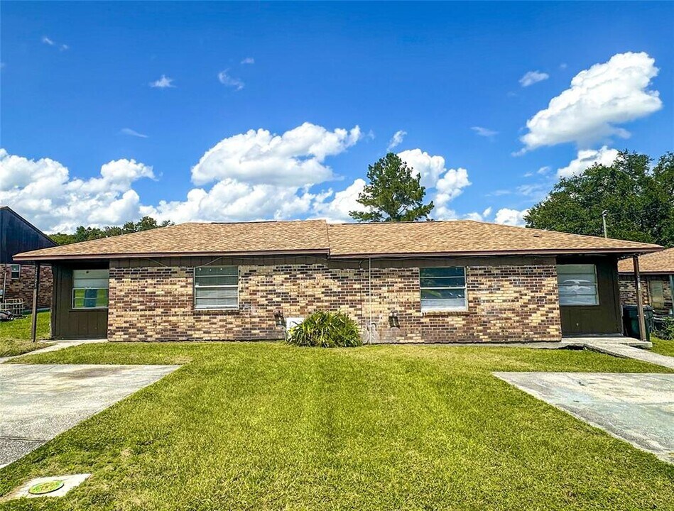 3212 Crystal Hills Loop S in Lakeland, FL - Building Photo