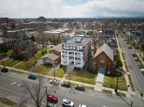 762 Madison Avenue in Albany, NY - Foto de edificio - Building Photo