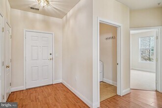 12824 Clarksburg Square Rd in Clarksburg, MD - Building Photo - Building Photo