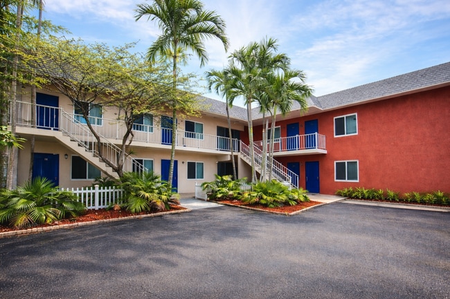 100 SW 10th St Ft. Lauderdale, FL 33315