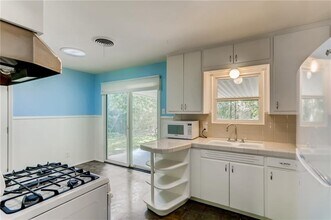 5325 Westminster Dr in Austin, TX - Building Photo - Building Photo