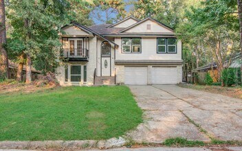 5006 Village Springs Dr in Houston, TX - Building Photo - Building Photo