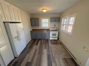 2 Seawanhaka Ave in Nesconset, NY - Foto de edificio - Building Photo