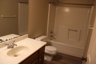 3300 Newbury St in Manhattan, KS - Building Photo - Building Photo