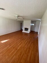 210 Frederick Rd in Fredericksburg, TX - Building Photo - Building Photo