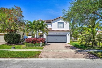 1298 NW 192nd Terrace in Pembroke Pines, FL - Building Photo - Building Photo