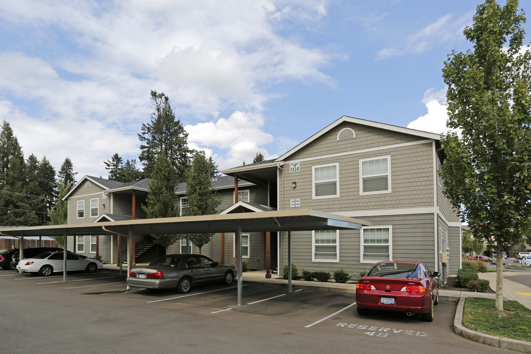 Hawk's Point Apartments in Keizer, OR - Building Photo