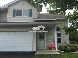 64 Bridgewater Trail in Hudson, WI - Building Photo