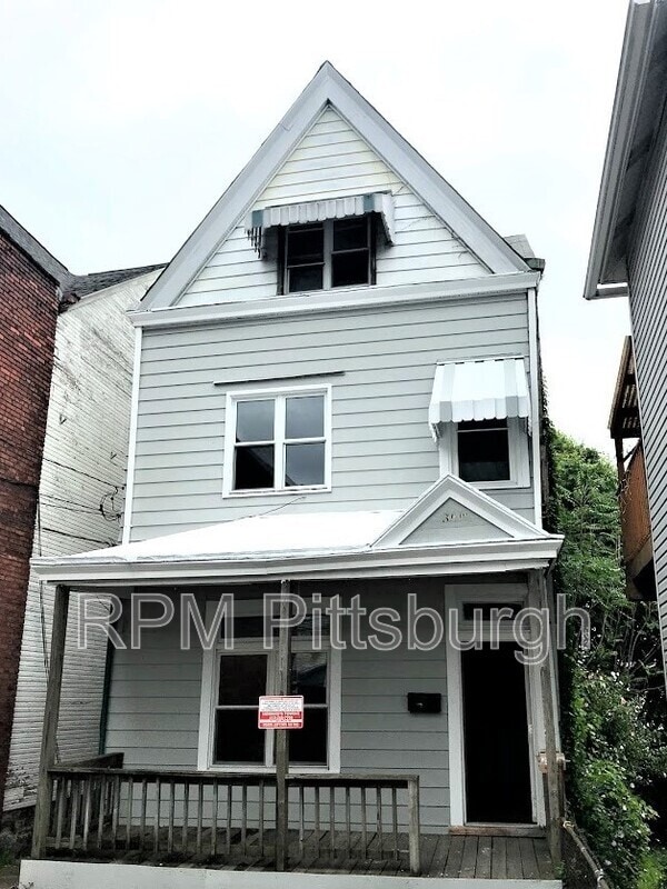 property at 3108 Niagara St