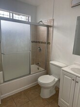 947 3/4-636 S Bonnie Beach Pl in Los Angeles, CA - Building Photo - Building Photo