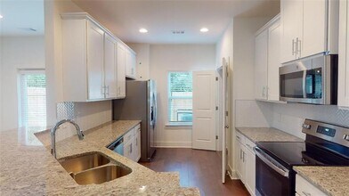 6328 Scudders Dr in Lithonia, GA - Building Photo - Building Photo