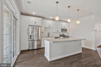 23286 Southdown Manor Terrace in Ashburn, VA - Building Photo - Building Photo