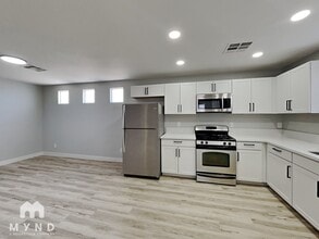 2280 Platinum Band St in Las Vegas, NV - Building Photo - Building Photo