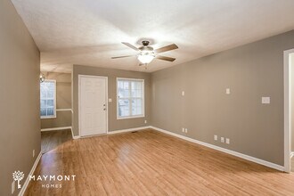 451 Cranklen Cir in Clarksville, TN - Foto de edificio - Building Photo