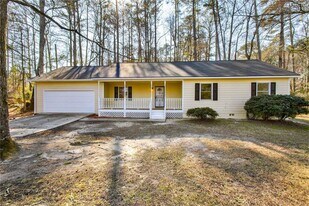 7515 Asbury Dr in Lithonia, GA - Building Photo