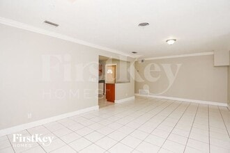 4760 NW 3rd Ct in Plantation, FL - Building Photo - Building Photo