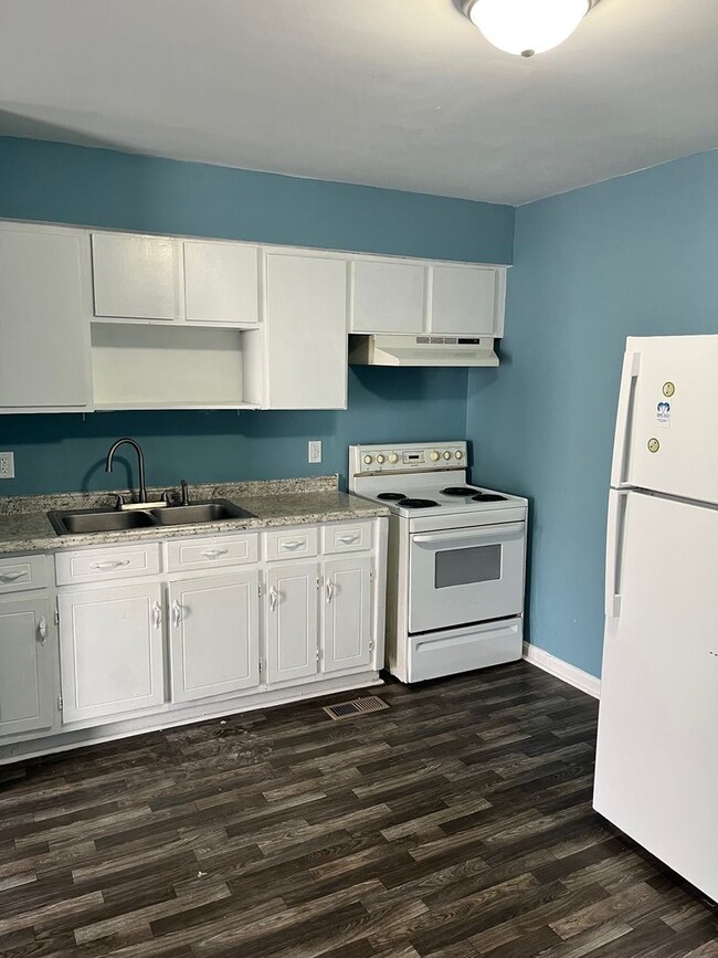 10 Fisher Pl in Durham, NC - Building Photo - Building Photo