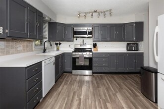 3320 Elm St in St. Charles, MO - Building Photo - Building Photo