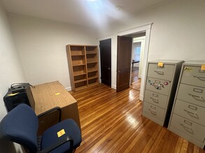 33 Concord Ave, Unit 12 in Cambridge, MA - Building Photo - Building Photo