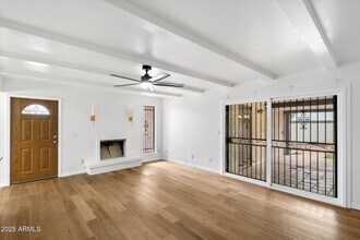 5520 N 77th Pl in Scottsdale, AZ - Building Photo - Building Photo