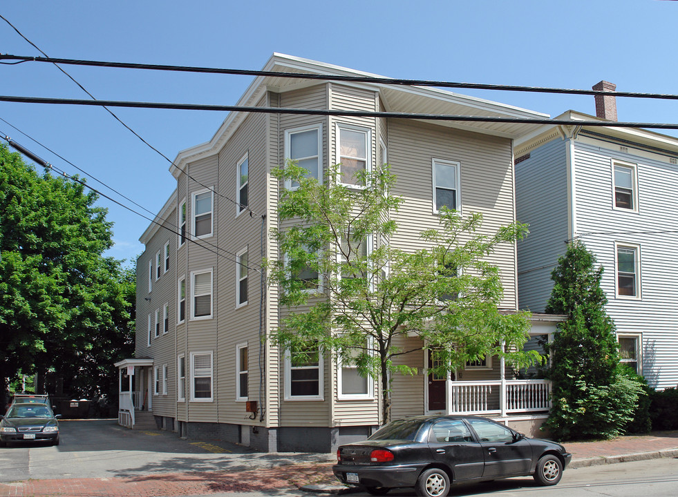 69 Grant St in Portland, ME - Building Photo