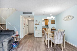 3300 Atlanta St in Hollywood, FL - Foto de edificio - Building Photo