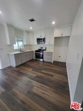10652 El Dorado Ave in Los Angeles, CA - Building Photo - Building Photo