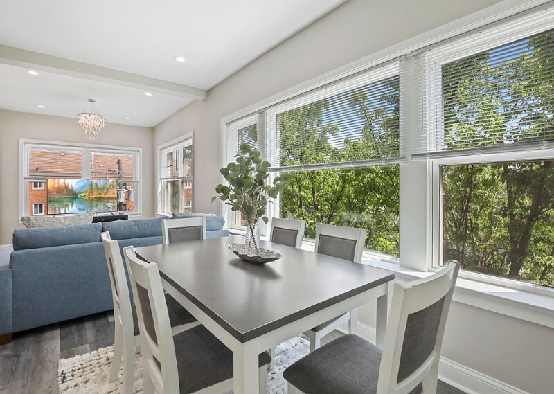 1111 Bonnie Brae in River Forest, IL - Foto de edificio