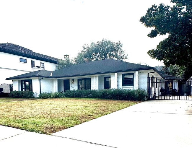 property at 3805 Piping Rock Ln