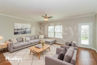 129 Fesperman Cir in Troutman, NC - Foto de edificio - Building Photo