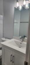 2574 W 71st Pl in Hialeah, FL - Building Photo - Building Photo