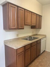 1810 E Blacklidge Dr in Tucson, AZ - Building Photo - Building Photo