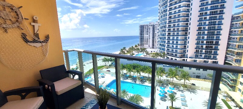 2501 S Ocean Dr in Hollywood, FL - Building Photo
