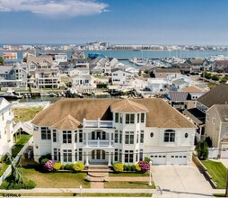 407 Longport Dr in Longport, NJ - Foto de edificio - Building Photo