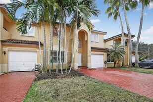 14076 S Forest Oak Cir in Davie, FL - Building Photo