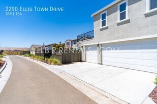 2290 Ellis Town Dr in Tracy, CA - Building Photo