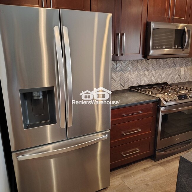 property at 4950 N Miller Rd