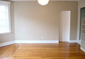 1111 Boylston St, Unit 3 Apartamentos