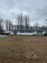 5824 141st Ave in Holland, MI - Building Photo