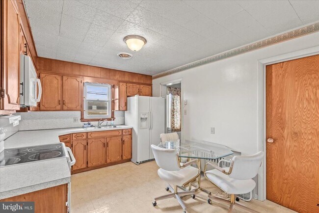 1055 S Main St in Chambersburg, PA - Building Photo - Building Photo